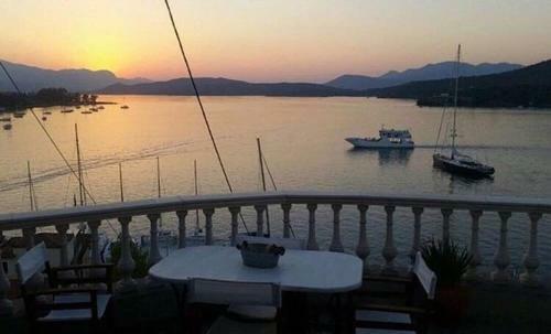 Apartamento Kasteli Suite