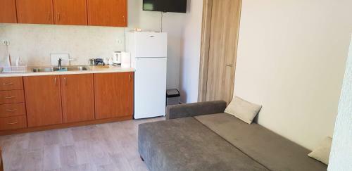 Nikos Psathaki Apartment 2