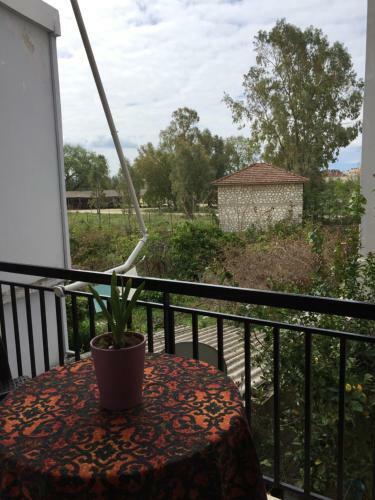 Cute And Comfortable Apartment Nefeli