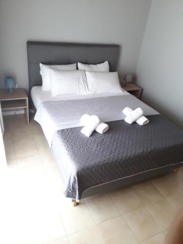 Nikos Psathaki Apartment 3