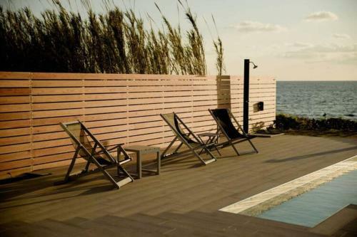 Seaside New Villa With Pool