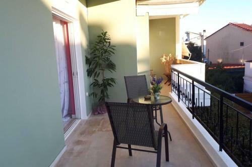 Renovated Apartment In Pantokratoras Beach