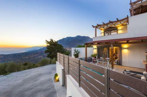 Villa Saktouris