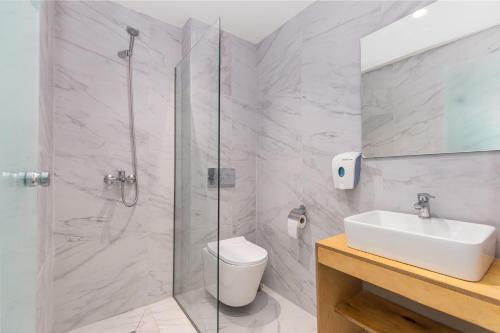 Hotel Aqua Luxury Suites