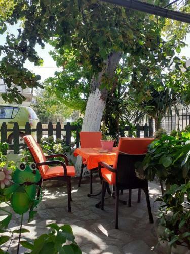 Hostal Alexis Garden