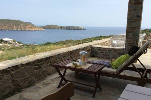 Sea Breeze Serifos