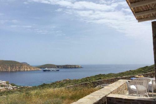 Sea Breeze Serifos