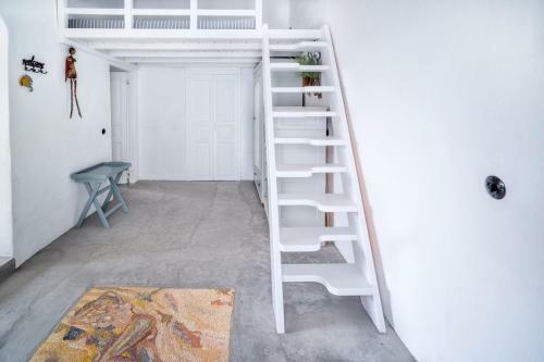 Serifos 1890 Cliff House
