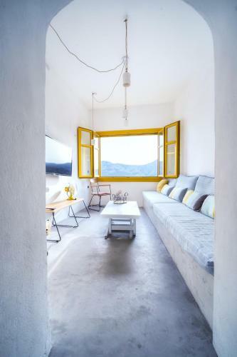 Serifos 1890 Cliff House