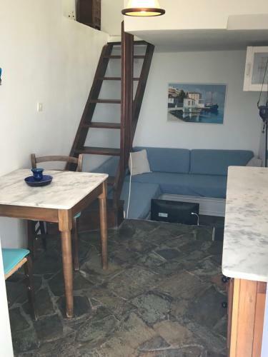 Traditional House ?view To The Aegean Sea?
