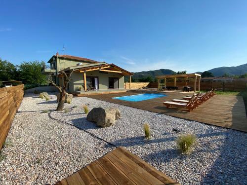 Thespis Villa 2