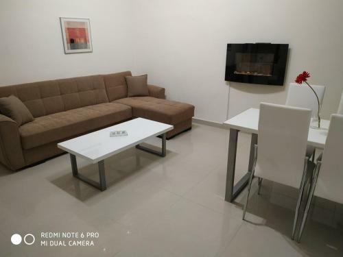 Lavim Apartments 2
