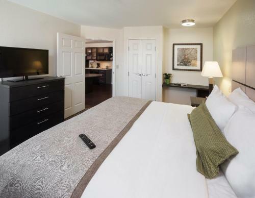 Aparthotel Candlewood Suites Denver Northeast - Brighton