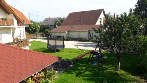 Balaton Apartmanh�z