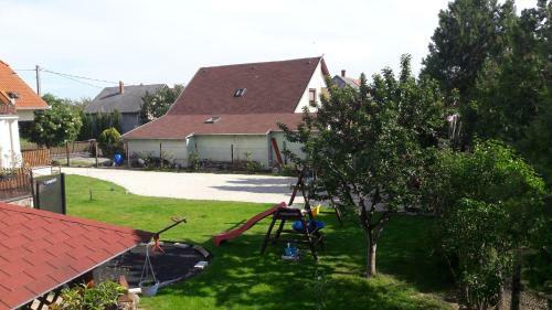 Balaton Apartmanh�z