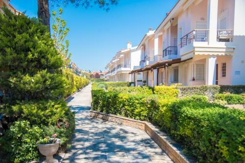 Quintessence Villas Neakitos