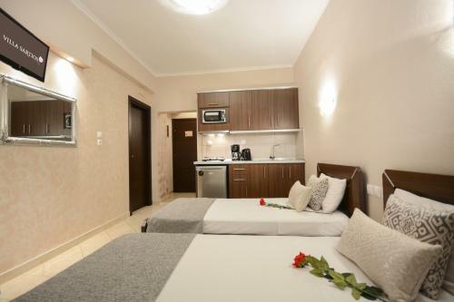 Hostal Villasartios