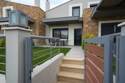Quintessence Level Suites