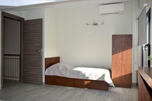 Quintessence Level Suites
