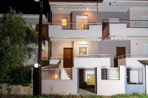 Apartamento F & B Summer Collection - Kassandra - Fourka
