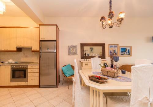 Luxury 2-floor Villa!!