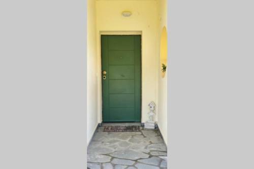 Luxury Maisonette 250m From The Sea