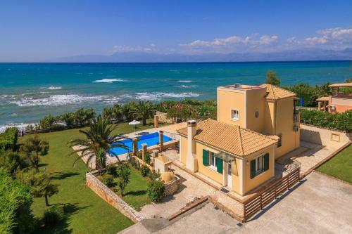 Beachfront Twin Villas