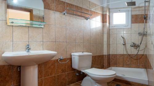 Spiros Apartments