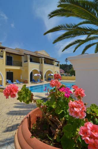 Clio Apartments