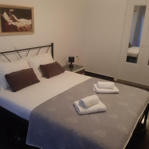 Cosy Apartment In Sitia