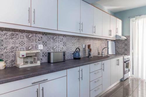 Modern Downtown Apartment