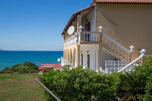 Ntoriseveline Beach House