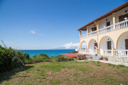 Ntoriseveline Beach House