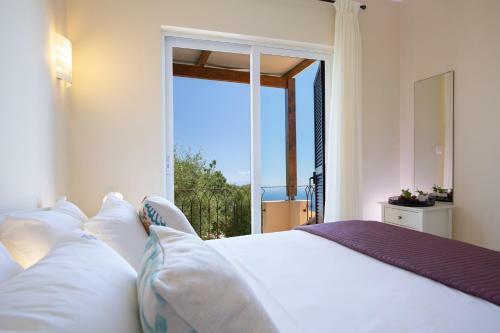 Okeanides Villas