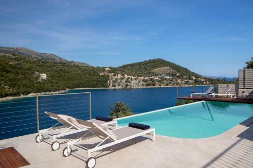 Villa Anthelia-idyllic View And Private Access To The Sea