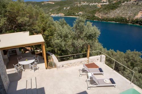 Villa Anthelia-idyllic View And Private Access To The Sea