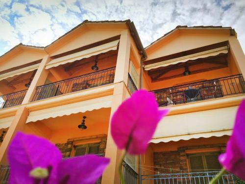 Hostal Trocolo Apartments