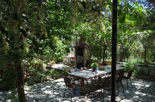 Hostal Garden Guesthouse