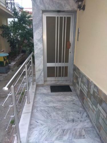 Leoni Apartment