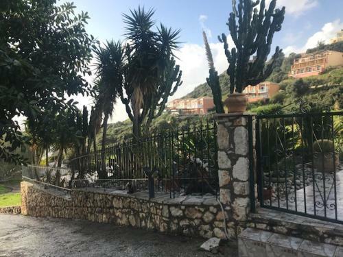 Villa Hioni