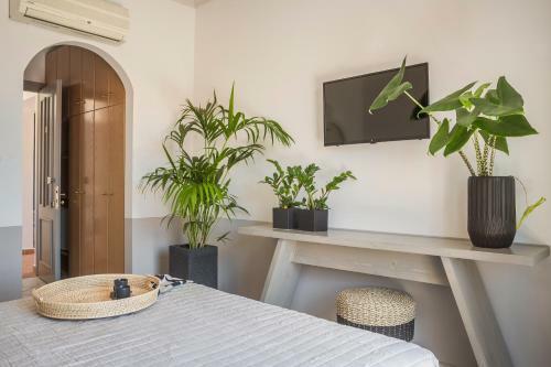Makis Hotel