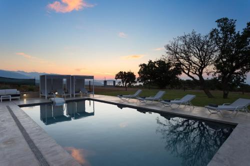 Villa O�