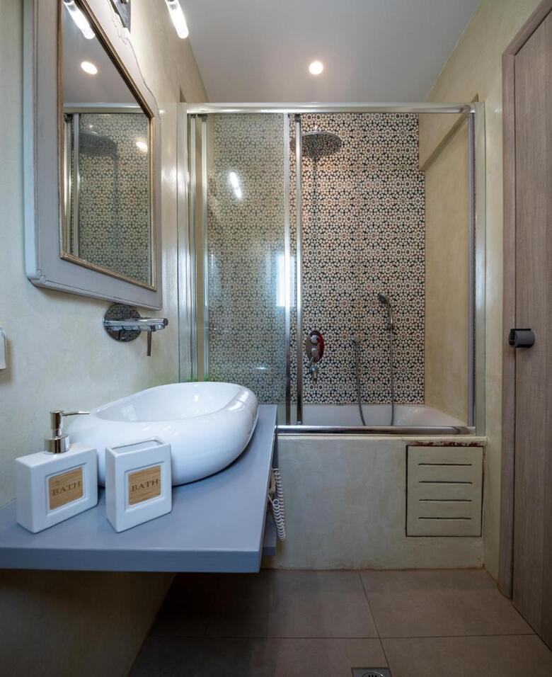 Hotel Australia