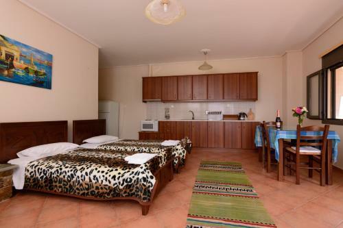 Makronas Apartments