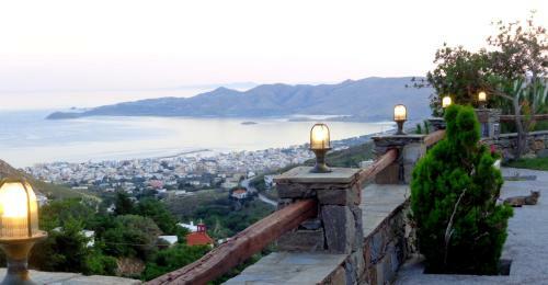 Makronas Apartments