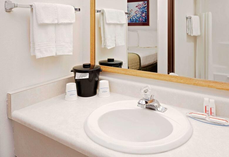 Hotel Baymont Inn & Suites St. Joseph - Stevensville