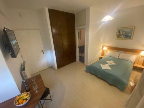 Le Chris Central Apartments