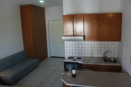 Le Chris Central Apartments