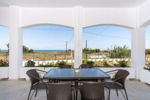 Majorelle Apartments