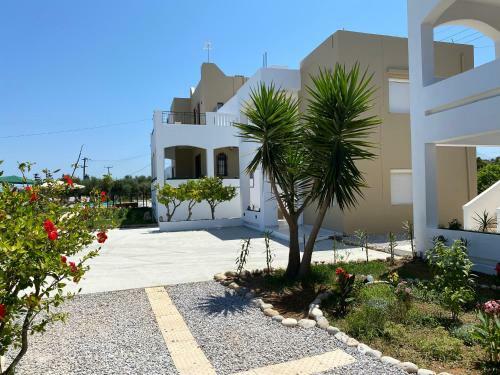 Majorelle Apartments